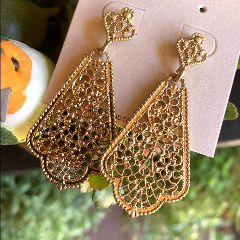 Gold Tone Trapezoid Drop Earrings NWT - Picture 2 of 6